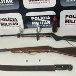 Mãe e filhos torturados são resgatados após mulher pedir socorro em bilhete 