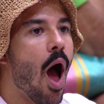 No BBB 25, Mateus joga objeto em Renata e público pede expulsão do brother
