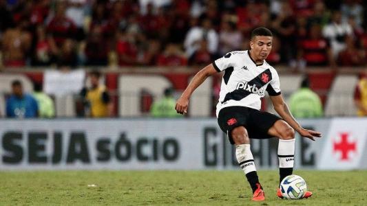 Mateus Cocão foi emprestado pelo Náutico ao Vasco