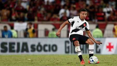 Mateus Cocão foi emprestado pelo Náutico ao Vasco