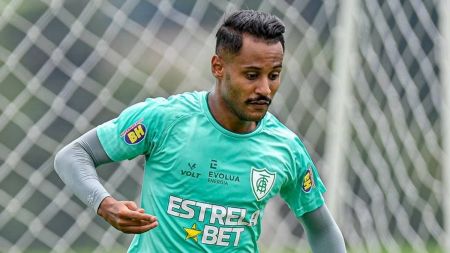 Mateus Gonçalves durante treino na manhã desta quarta-feira no CT Lanna Drumond