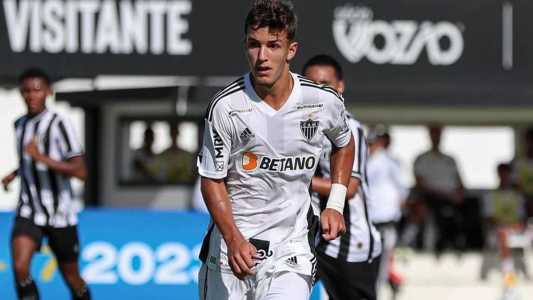 Mateus Iseppe assina novo contrato com o Atlético