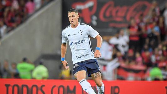 Mateus Vital entrou no segundo tempo da partida contra o Flamengo