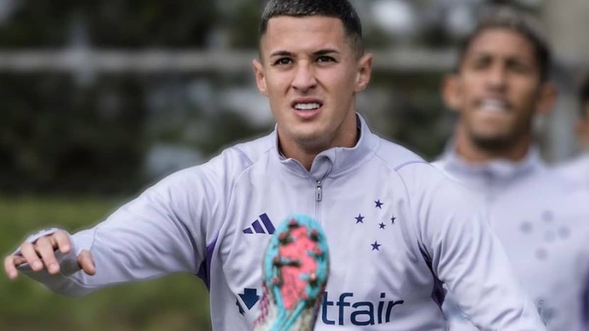 Meia lesionado volta a treinar com grupo do Cruzeiro