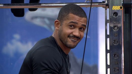 Matheus em discussão com Ana Paula