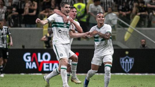 Matheus Bianqui fez lindo gol na Arena MRV