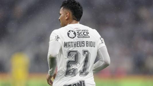 Matheus Bidu foi destaque do Corinthians contra o Atlético na Copa do Brasil