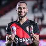Tombense perde de virada para Atlético-GO e afunda no Z4 da Série B 