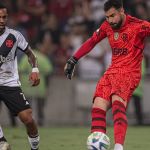 Flamengo abre trabalhos internos e renova com titular de Sampaoli
