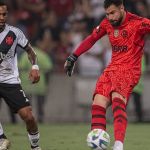 Goleiro do Flamengo está entre os três com mais ações por jogo; veja a lista