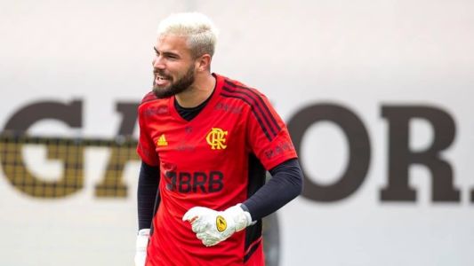 Matheus Cunha hoje é o titular do gol do Flamengo