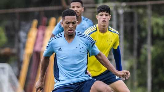Matheus Davó assinou contrato com o Cruzeiro até 2025