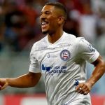 Negociação tem reviravolta e Davó está em BH para assinar com o Cruzeiro