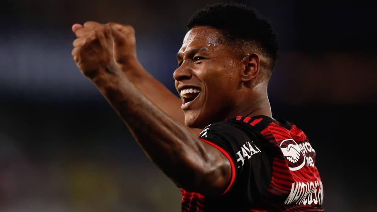 Flamengo acerta venda de Matheus França para o Crystal Palace