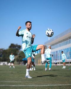 Matheus Henrique foi contratado em 2024 e era titular absoluto antes da lesão
