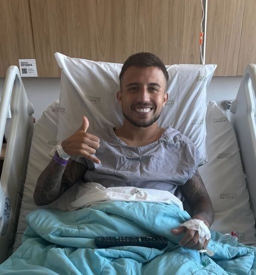 Matheus Henrique, do Cruzeiro, manda recado após cirurgia no joelho