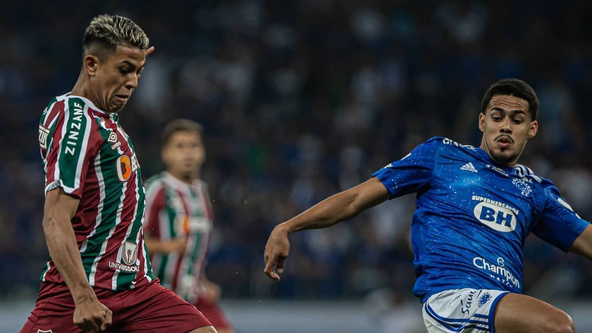 Cruzeiro e Fluminense se enfrentaram em 2022 em contextos diferentes; relembre