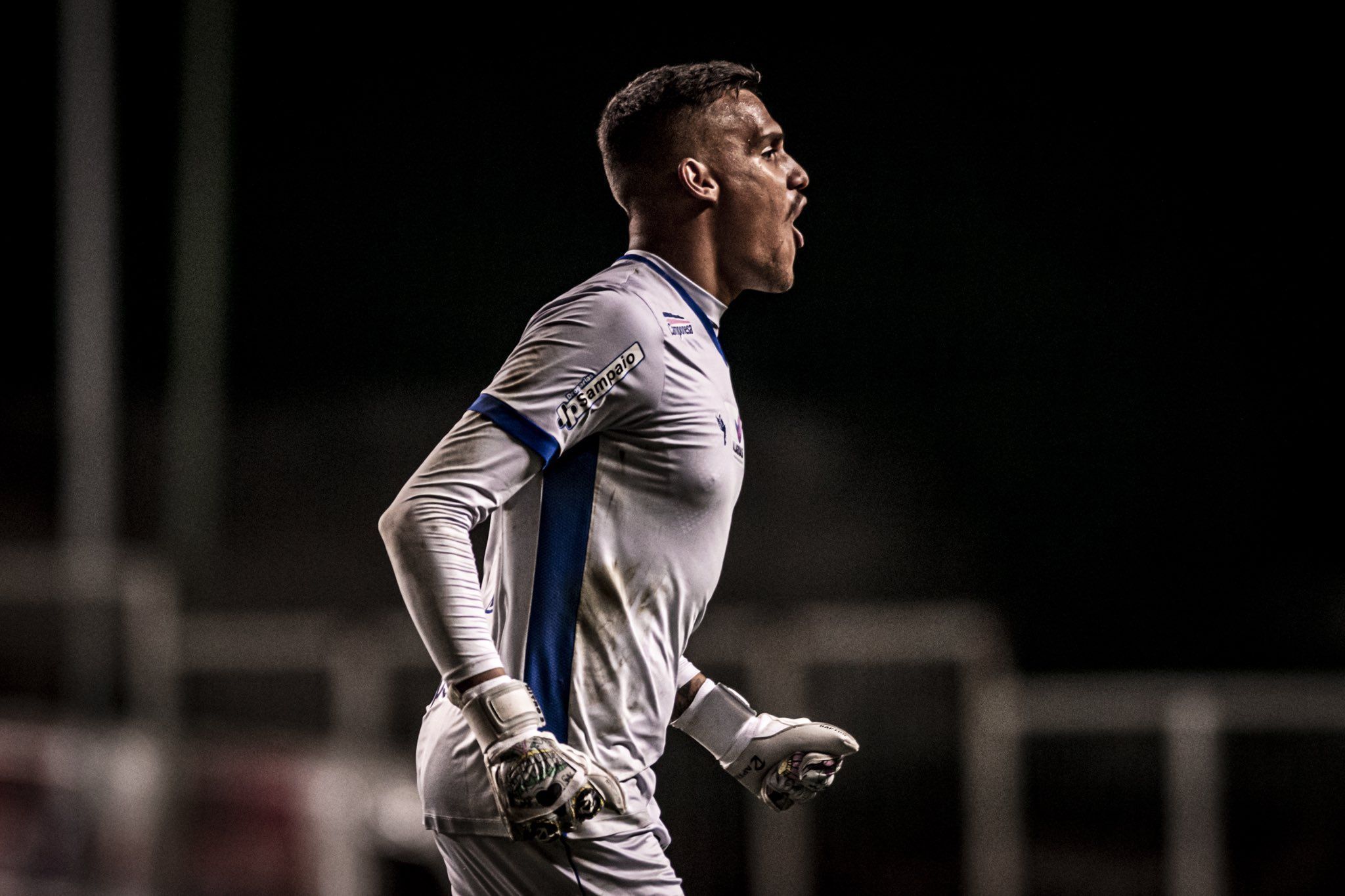 Titular no Atlético, Mendes brilhou por rival de adversário na Copa do Brasil