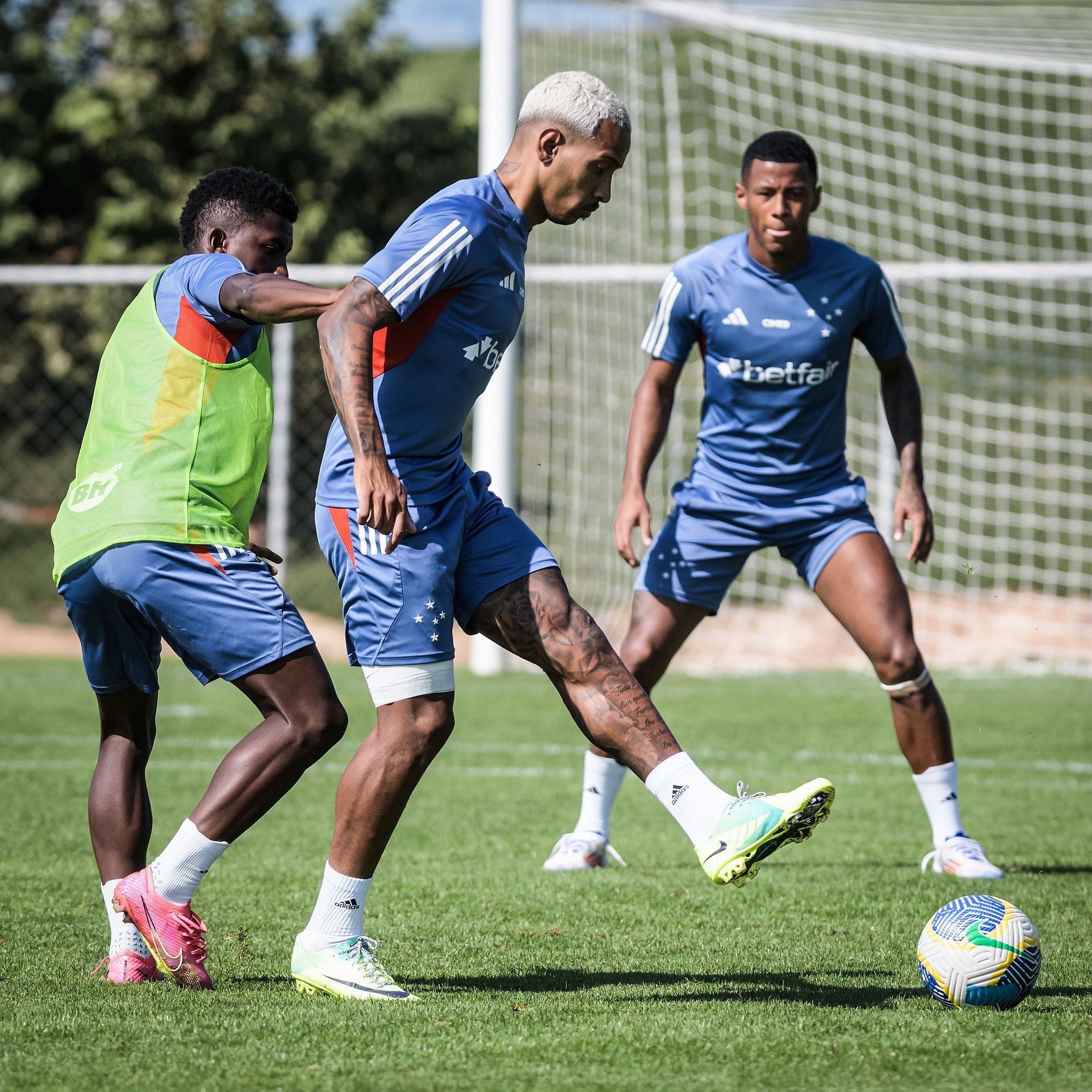 Contra o Flamengo, Cruzeiro busca seguir acima de meta da diretoria; saiba qual