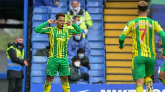 Matheus Pereira brilhou com dois gols e duas assistências contra o Chelsea