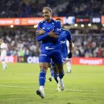 Titular do Cruzeiro faz coro por 'fico' de Matheus Pereira: 'Depender da gente, não sai'