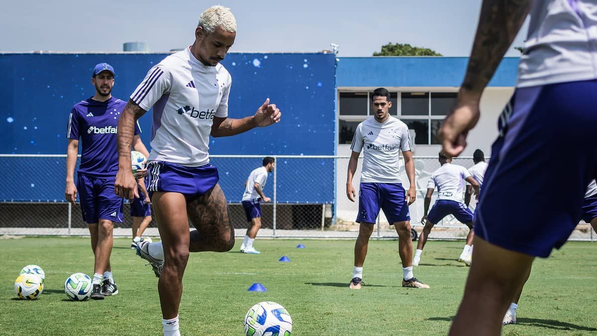 Matheus Pereira se manifesta após retomar treinos no Cruzeiro 