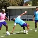 Matheus Pereira dá drible desconcertante em zagueiro do Cruzeiro; assista