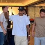 Matheus Pereira desembarca em Belo Horizonte para assinar com o Cruzeiro