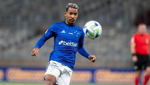 Matheus Pereira, do Cruzeiro, em ação contra o Vasco, no Mineirão