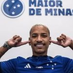 Matheus Pereira escolhe número que pertenceu a desafeto da torcida do Cruzeiro