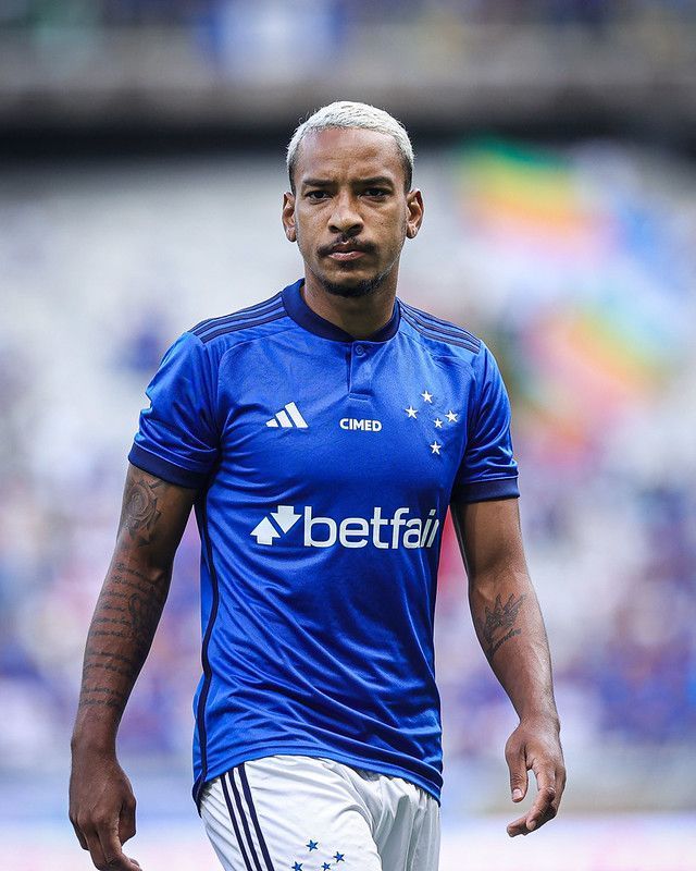 Jogadores e técnico reagem a atuações e rasgam elogios a camisa 10 do Cruzeiro