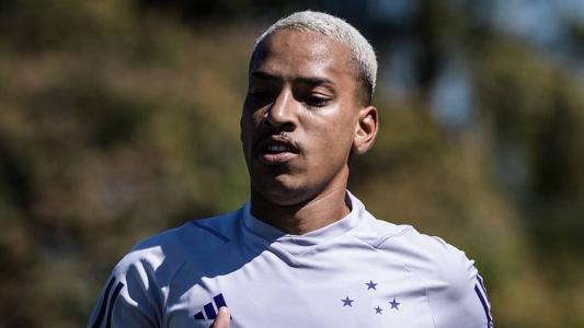Matheus Pereira fará a primeira viagem com o time principal do Cruzeiro