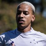 Cruzeiro relaciona Matheus Pereira e outros reforços para jogo com Athletico-PR