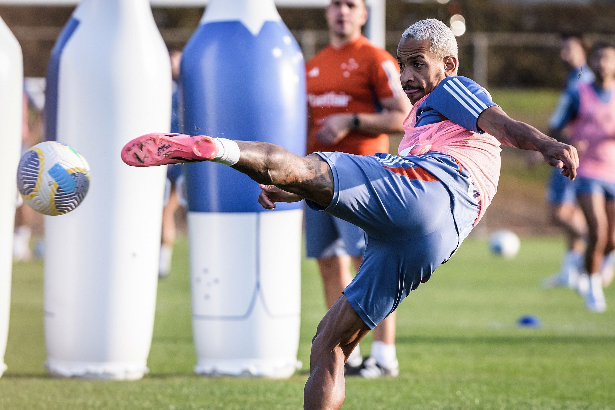 Cruzeiro se prepara para mês de decisões na Sula e no Brasileiro; veja calendário
