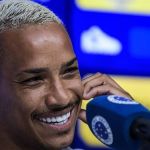 Comentarista da ESPN exalta Matheus Pereira, do Cruzeiro: 'Ele é diferente'