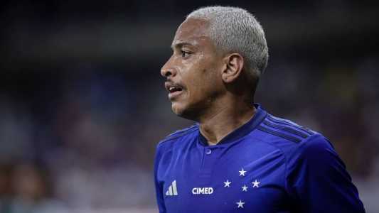 Matheus Pereira se lesionou durante partida contra o Botafogo