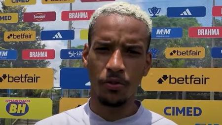 Matheus Pereira se recuperou de lesões no joelho esquerdo e está próximo de retorno