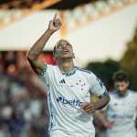 Com brilho de Matheus Pereira, Cruzeiro vence o Atlético-GO no Brasileiro
