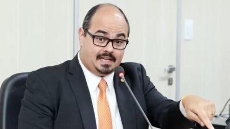 Matheus Simões deve ser vice de Zema em chapa 'puro-sangue'