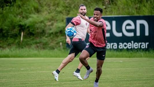 Matheus Trindade, volante do Vitória