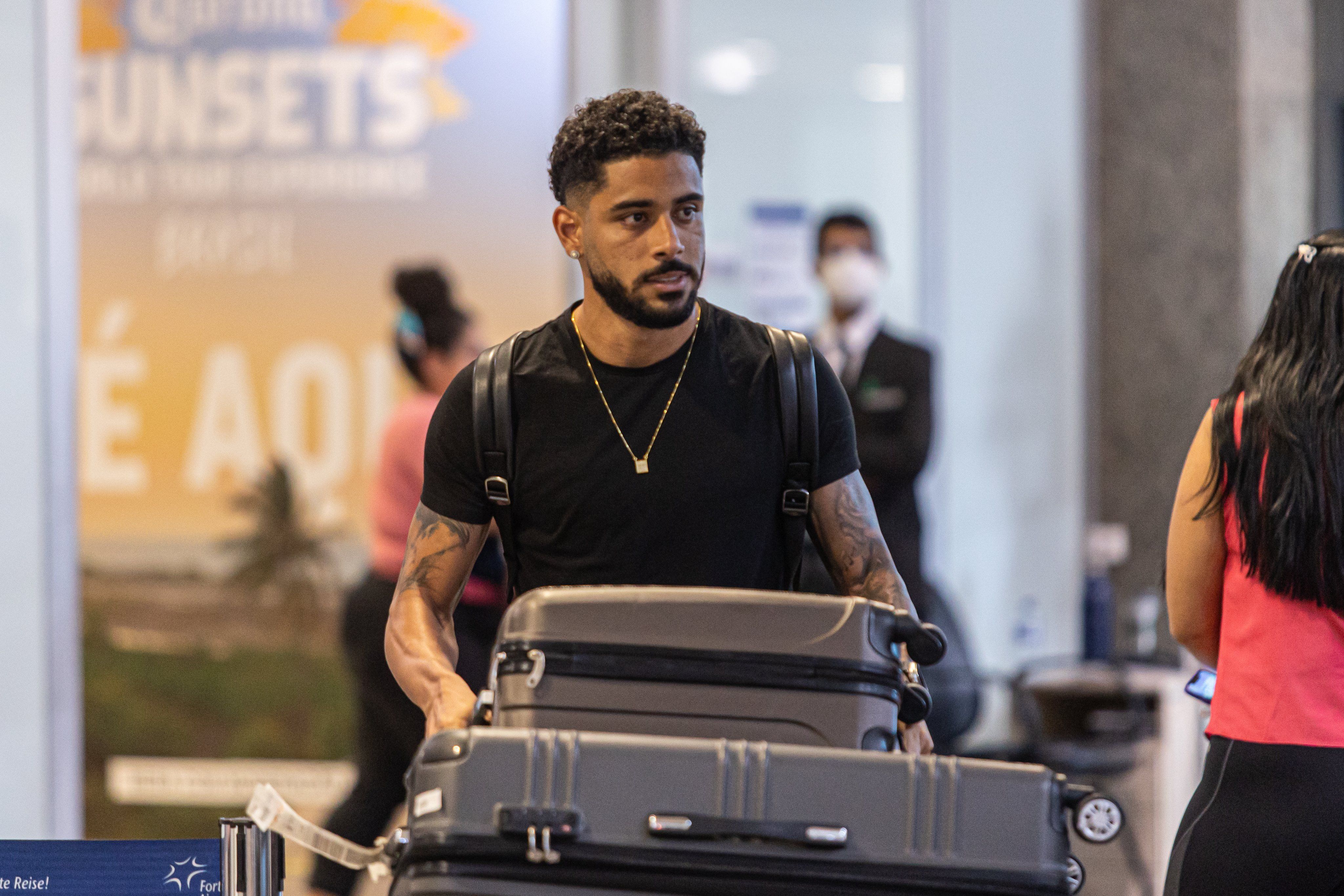 Ceará anuncia lateral como a décima contratação para a temporada