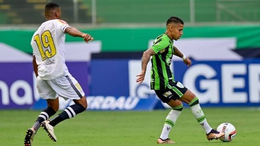 Matheusinho brilhou na vitória do América sobre o Democrata-GV, no Independência