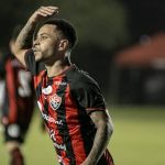 Em boa fase, Matheusinho revela inspiração 'nos mais velhos' do Vitória