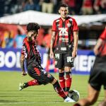 Vitória tropeça na estreia da Sul-Americana e empata com Universidad Católica