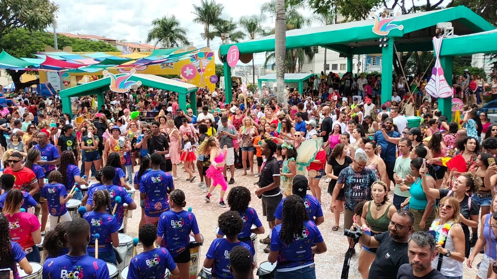 Prefeita de Contagem participa de matinê de Carnaval: ‘As pessoas querem se encontrar e celebrar’