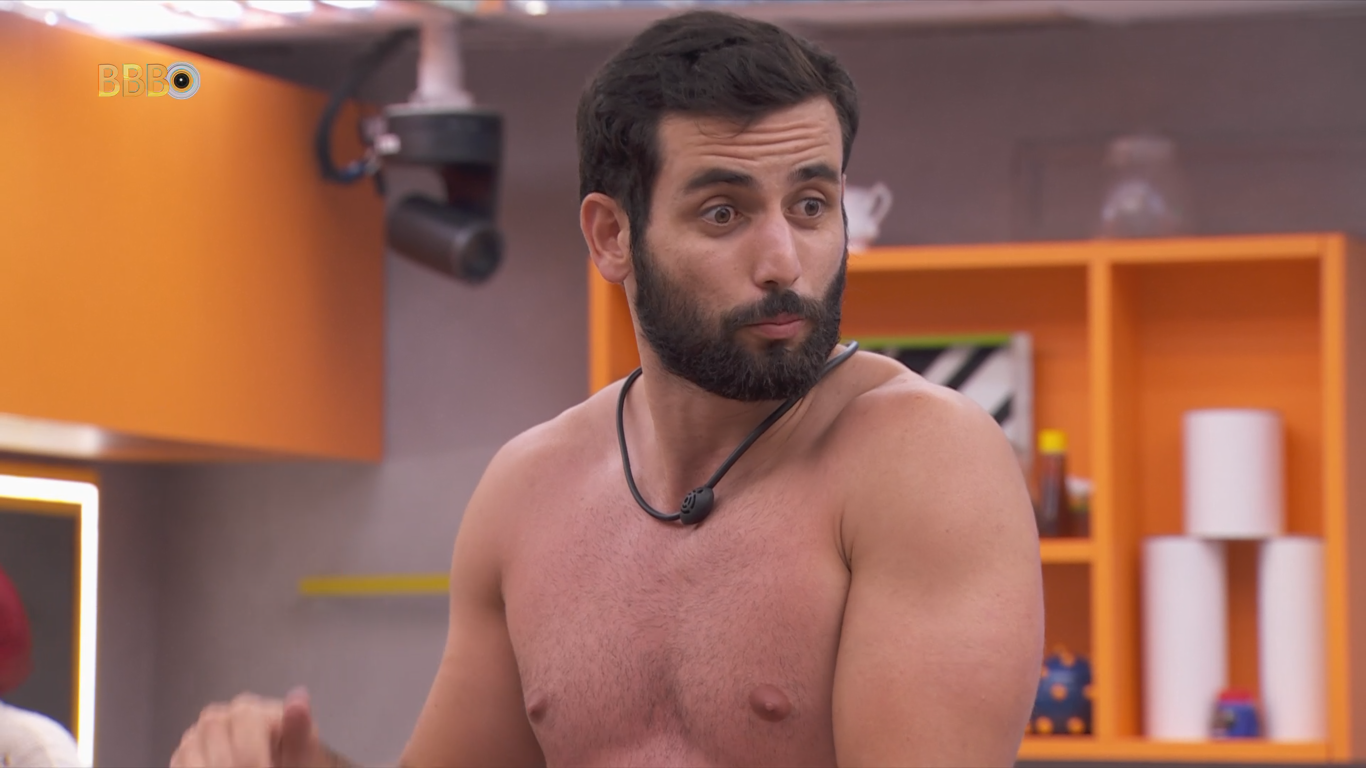 BBB 24: Matteus dá bronca em brothers e manda recado: 'vamos respeitar'