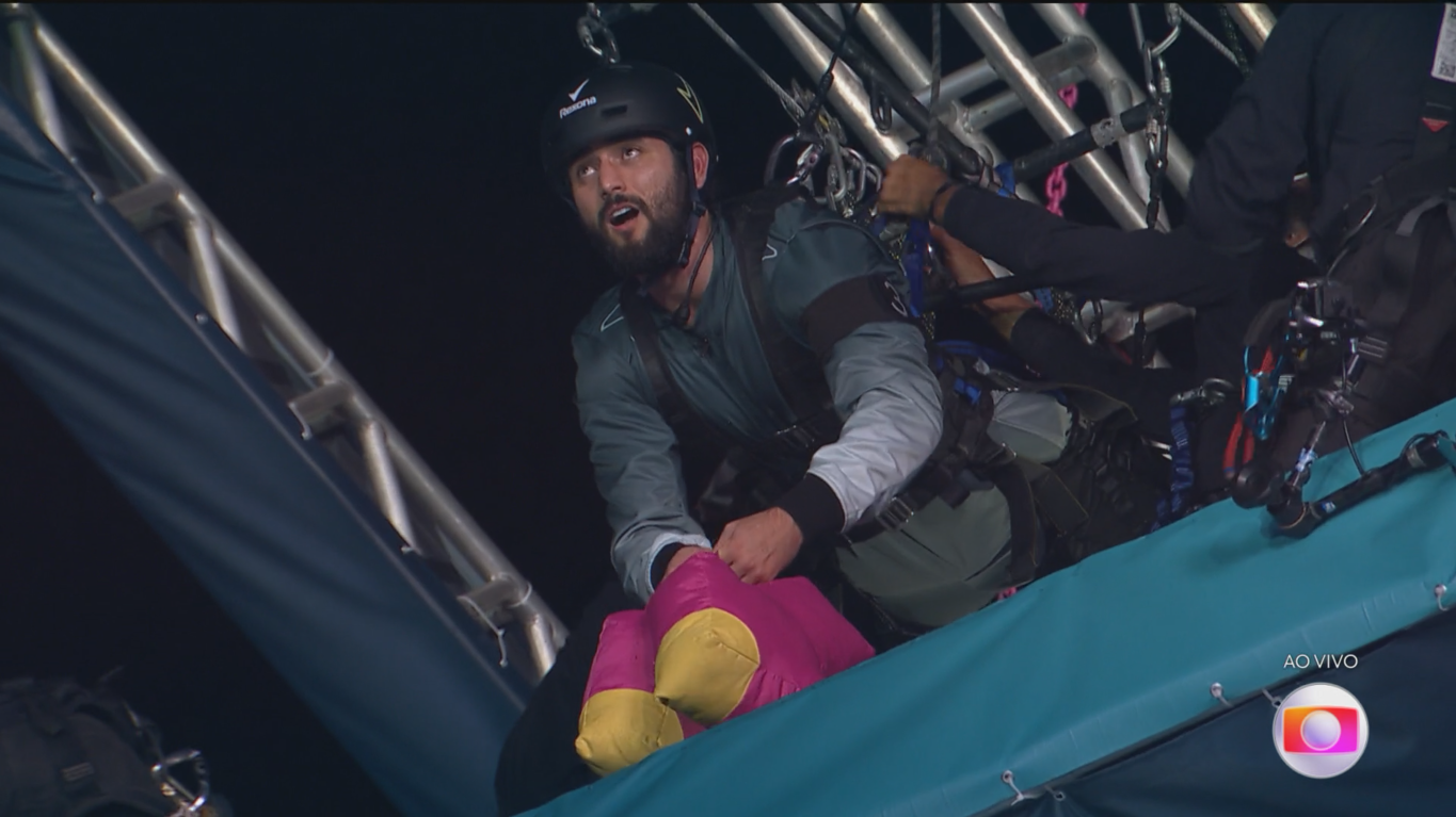 Matteus vence a Prova do Líder pela segunda vez no BBB 24 e ganha prêmio em dinheiro