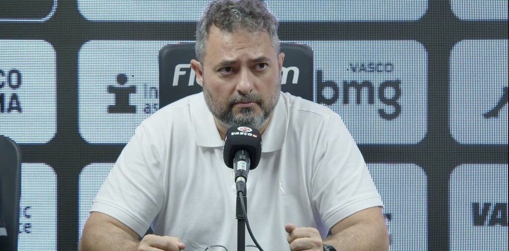 Alexandre Mattos pede paciência para torcida do Vasco e explica processo de contratações
