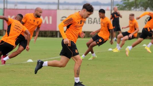 Maurício, autor dos dois gols contra o Flamengo, deve iniciar partida no banco de reservas