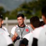 Vasco marca reunião para definir situação de Maurício Barbieri